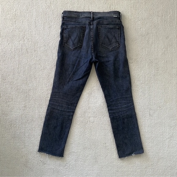 Mother High Waisted Rascal Ankle Step
Fray Jeans 31 - Picture 3 of 9